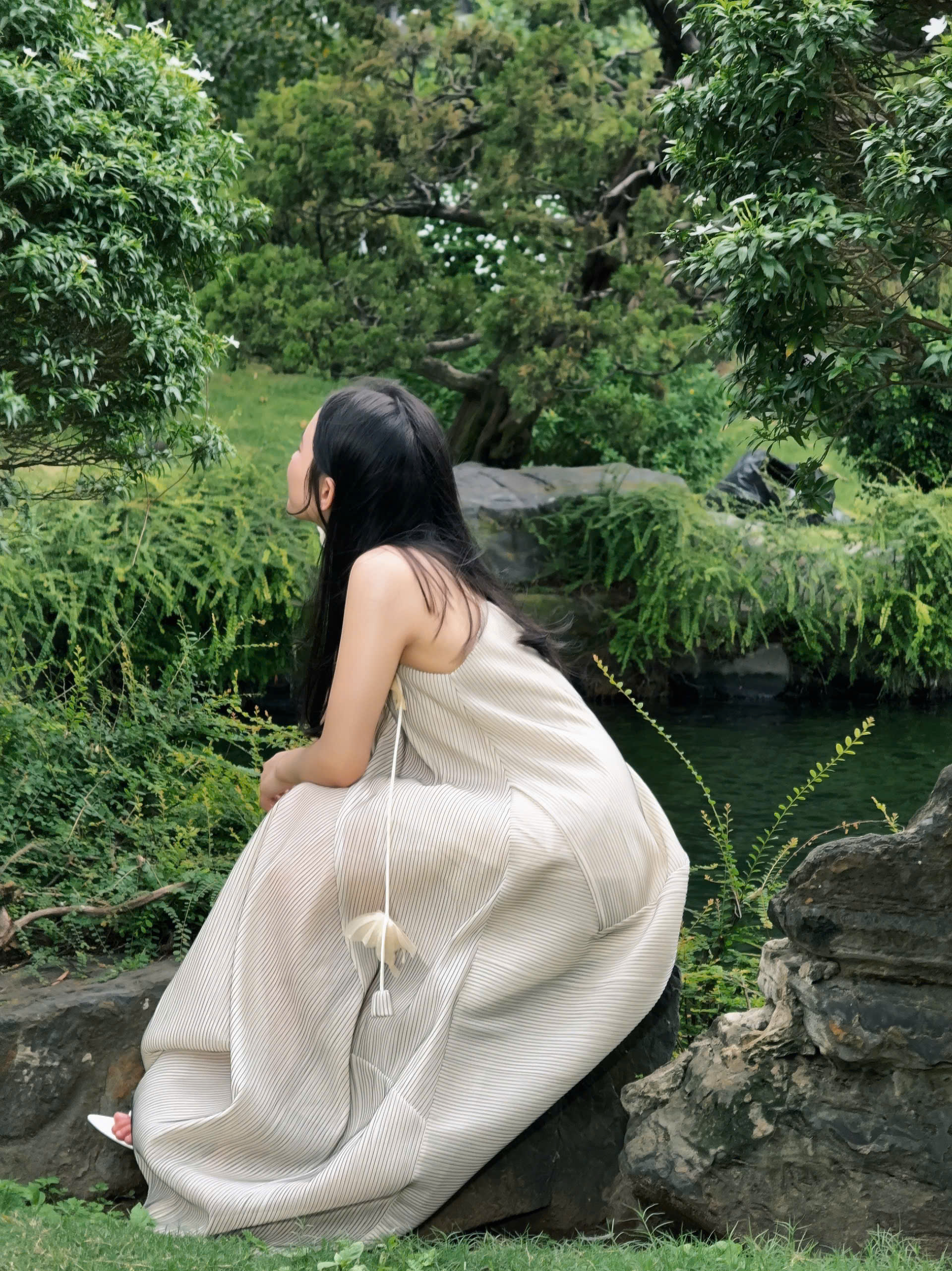 SHAN SHAN SỌC KEM DRESS